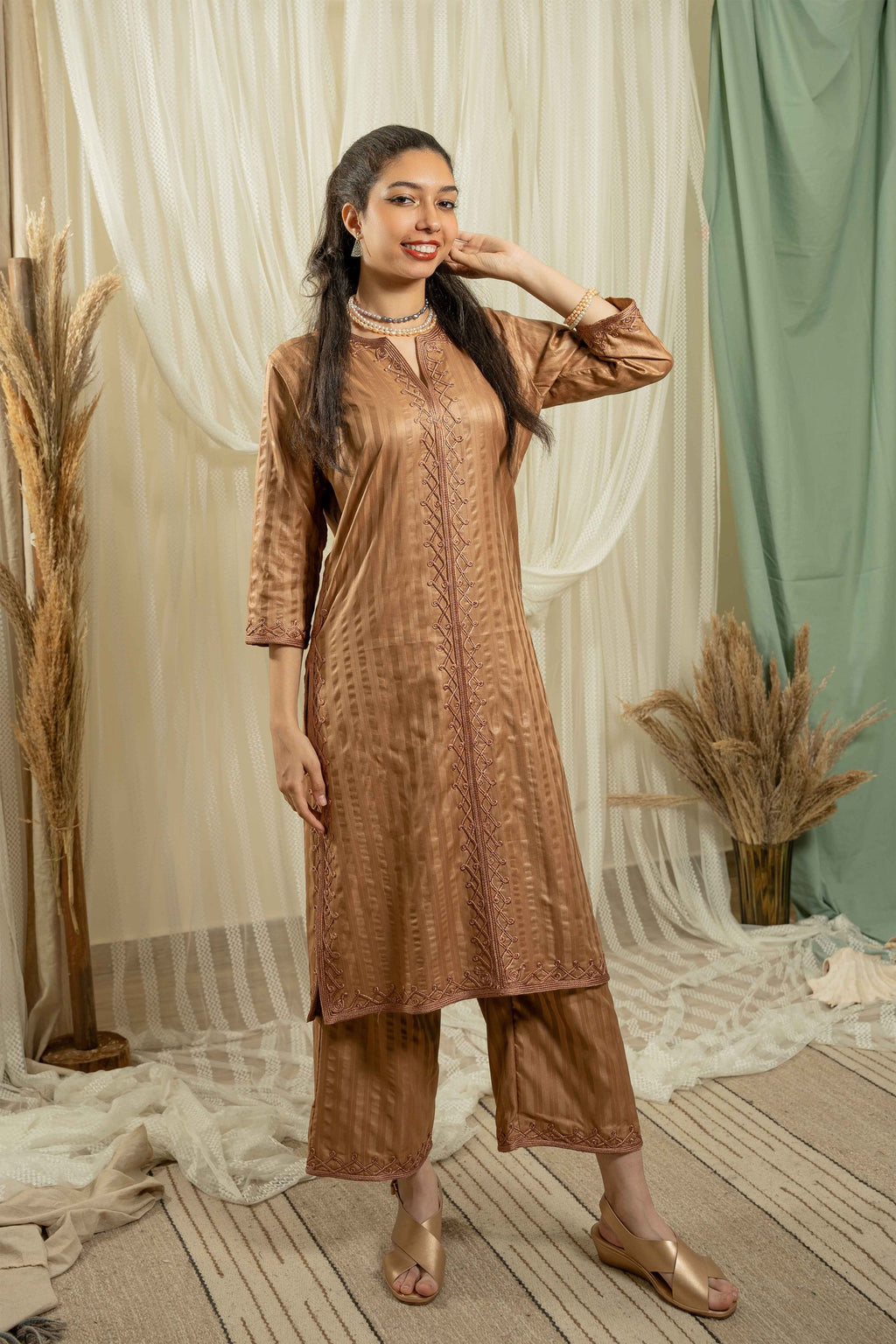 Mocha cotton embroidered set