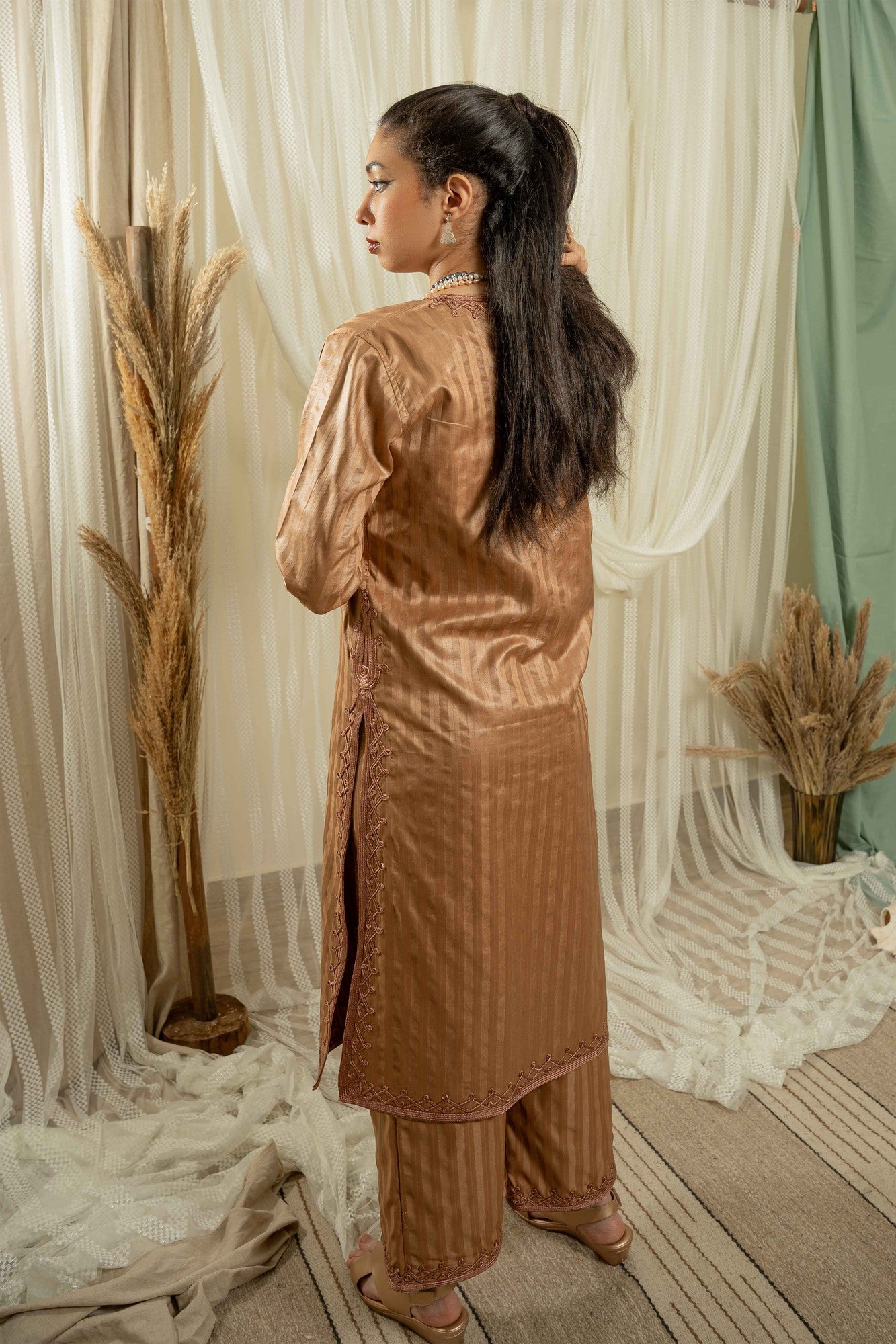 Mocha cotton embroidered set